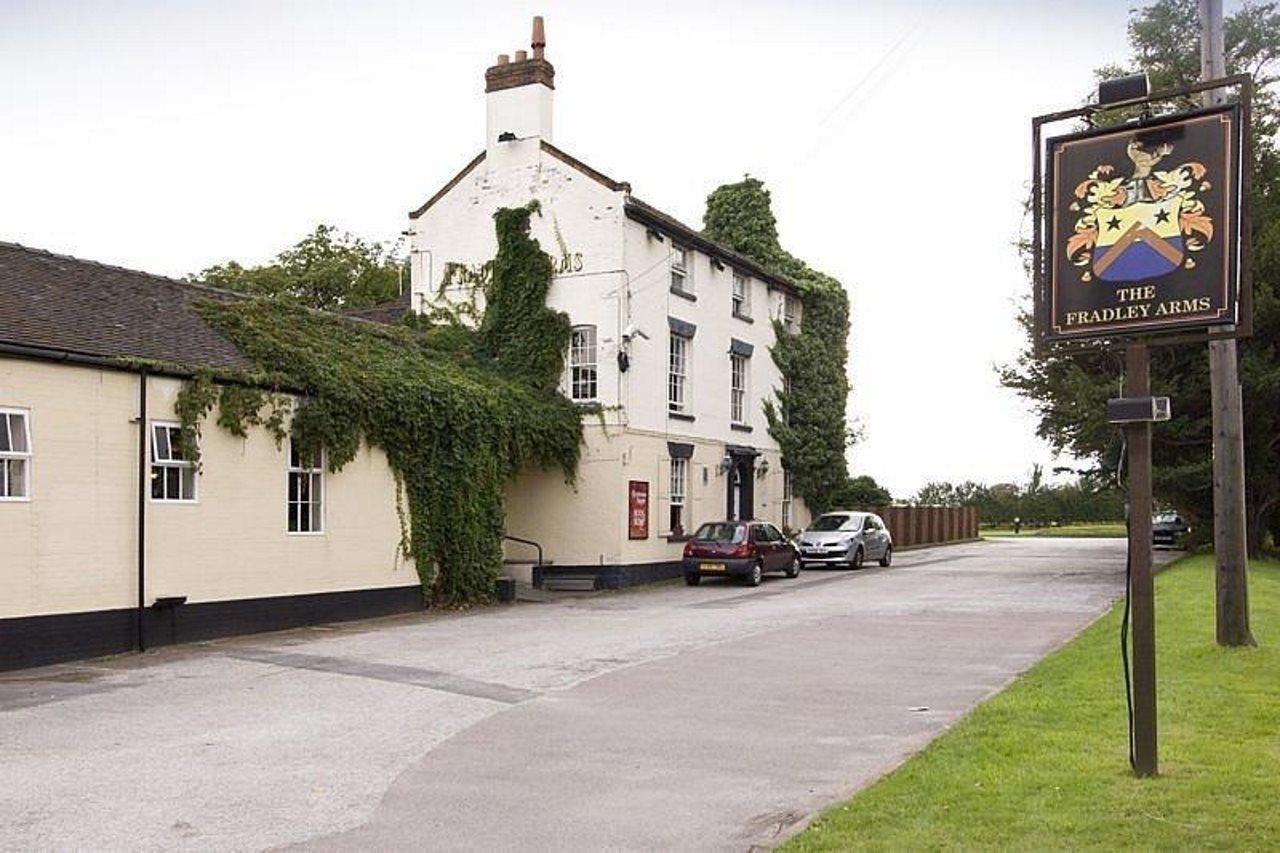Premier Inn Lichfield North East Bagian luar foto