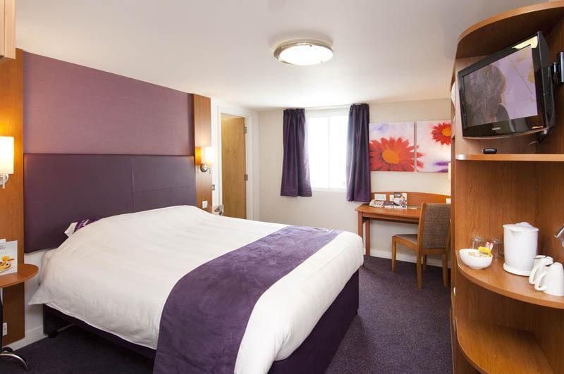 Premier Inn Lichfield North East Bagian luar foto